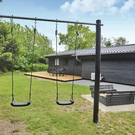 Two Bedroom Holiday In Haderslev *