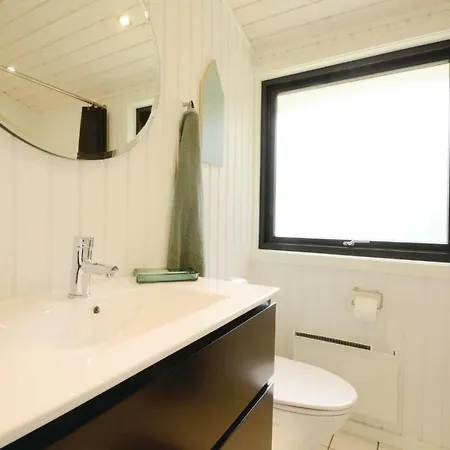 Two Bedroom Holiday In Haderslev *